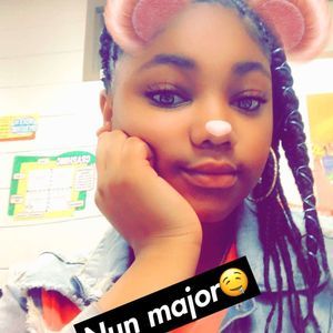 Meet your Posher, Kelly